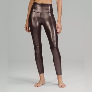 Lululemon high shine align 25in pants in great condition